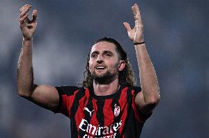 低价高薪大核心!拉比奥特700万加盟920万年薪 13轮造7球米兰不败 低价高薪大核心!拉比奥特700万加盟920万年薪 13轮造7球米兰不败