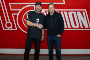 官方：柏林联合与主帅鲍姆加特续约，原本合同今夏到期