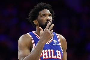 自从被小卡在季后赛绝杀后 恩比德面对小卡取得4胜0负 自从被小卡在季后赛绝杀后 恩比德面对小卡取得4胜0负