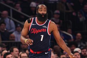 船记:哈登一直想要2年8000万全额保障合同 快船不想合同超过27年 船记:哈登一直想要2年8000万全额保障合同 快船不想合同超过27年