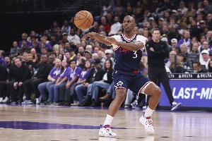 离队2个月仍没人要 快船却越打越好?保罗的生涯已经结束了? 离队2个月仍没人要 快船却越打越好?保罗的生涯已经结束了?