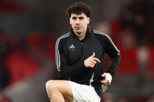 媒体人:新鹏城为穆斯塔法扎达提供2+1合同,但需卡拉巴赫放人