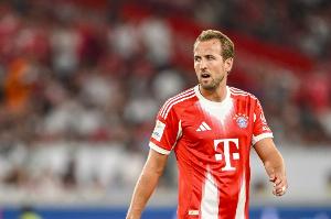 拜仁官方:凯恩因病缺席了球队今天的训练