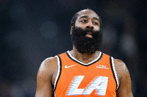 媒体人：听到James要走还在反应是哪个 脑子都是死机状态