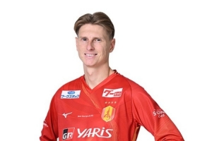 武里南联签下丹麦前锋容克尔，亚冠下轮对阵蓉城